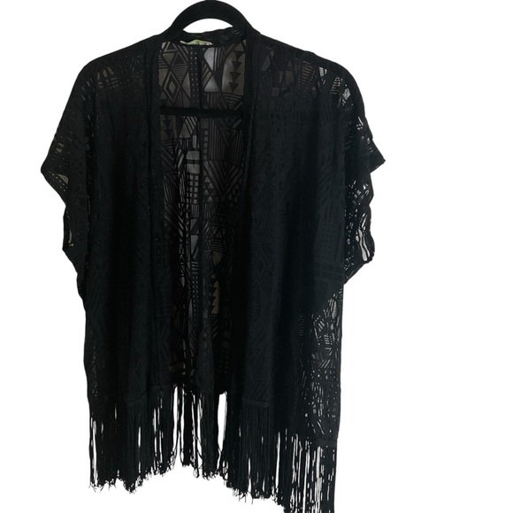 Olive Tree woman’s Black Fringe Kimono Cardigan S/M - Picture 1 of 6